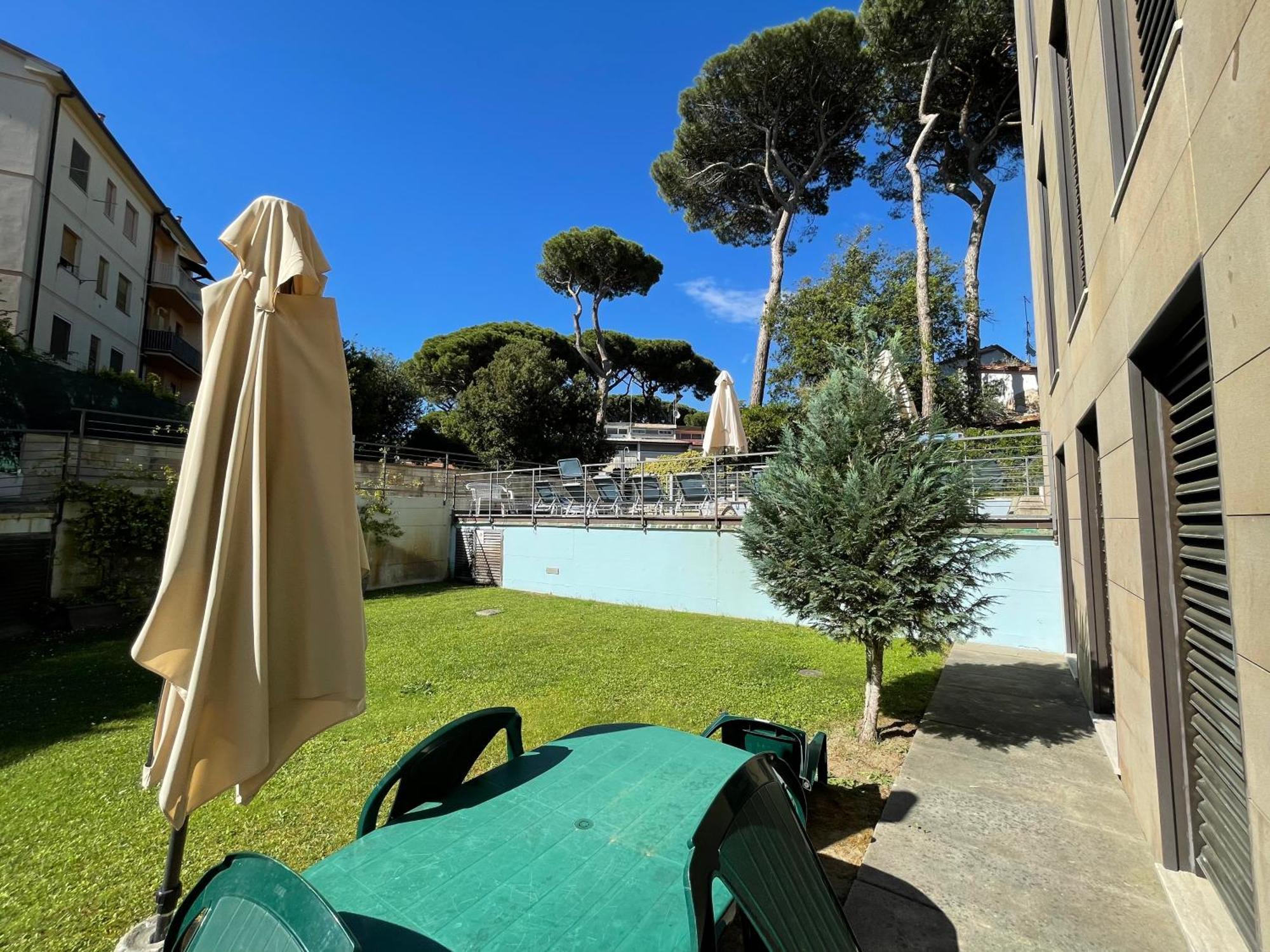 Апарт готель Pisa Beach Park Тирренія Екстер'єр фото